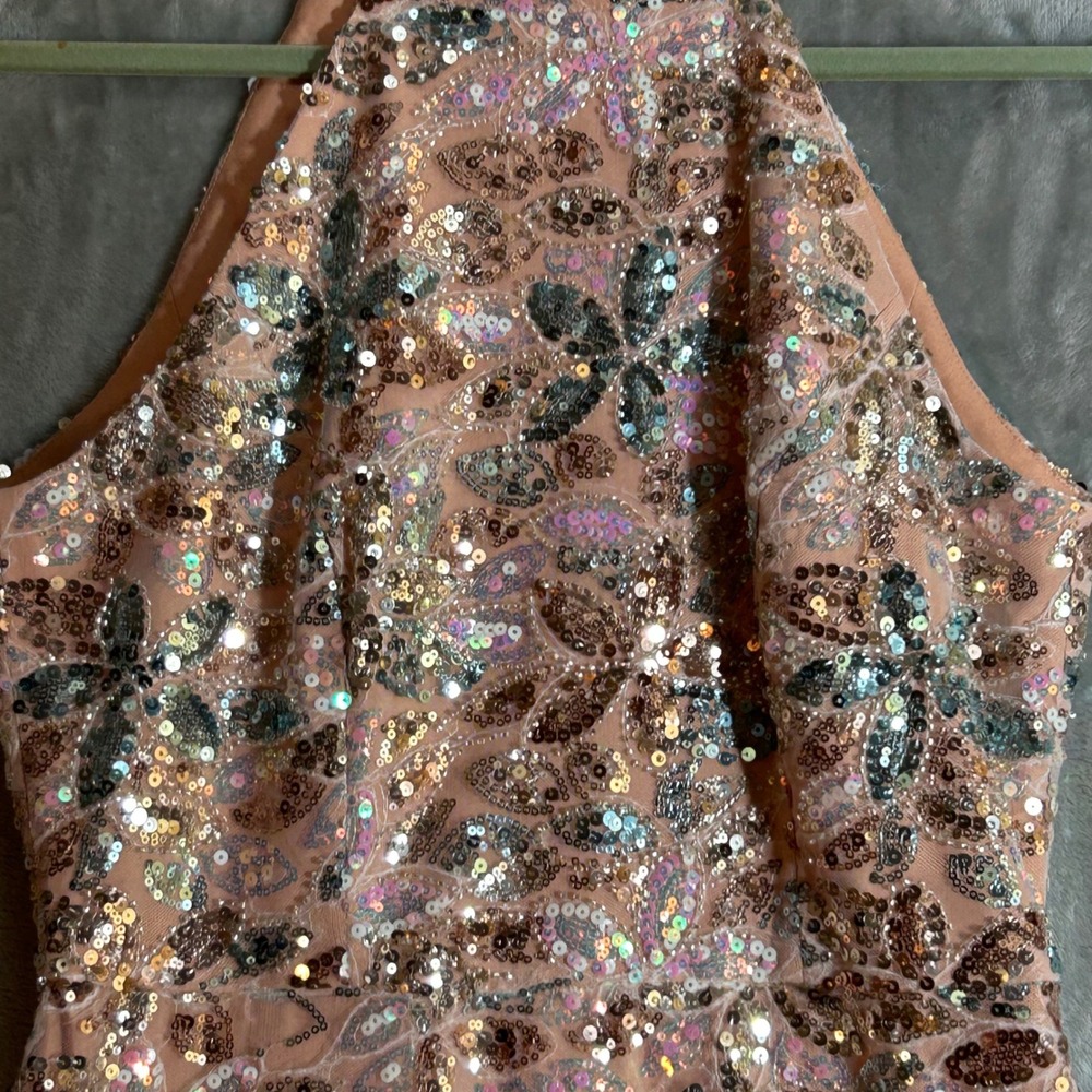 Adelyn Rae Rose Gold Floral Sequin Halter Mini Dress Bodycon Pink Silver Size M - Picture 4 of 12